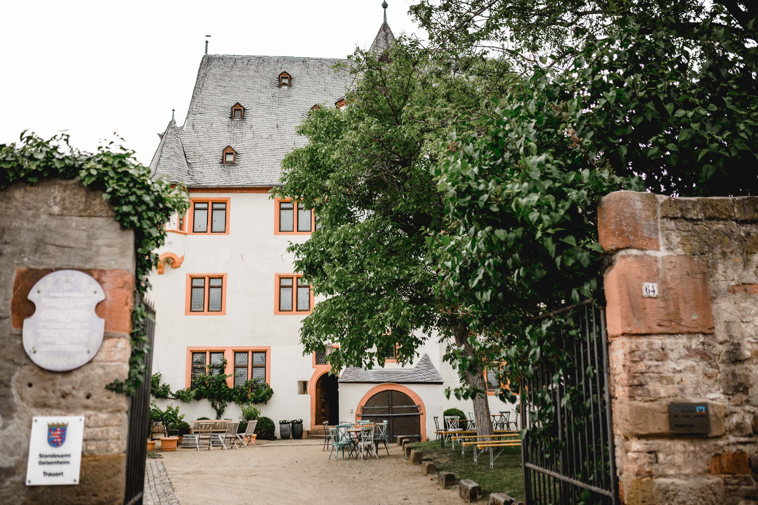 Familientag im Schlosshof mit Kindertheater u.v.m.  am 24. August